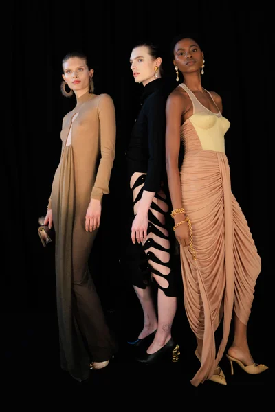 Look 9